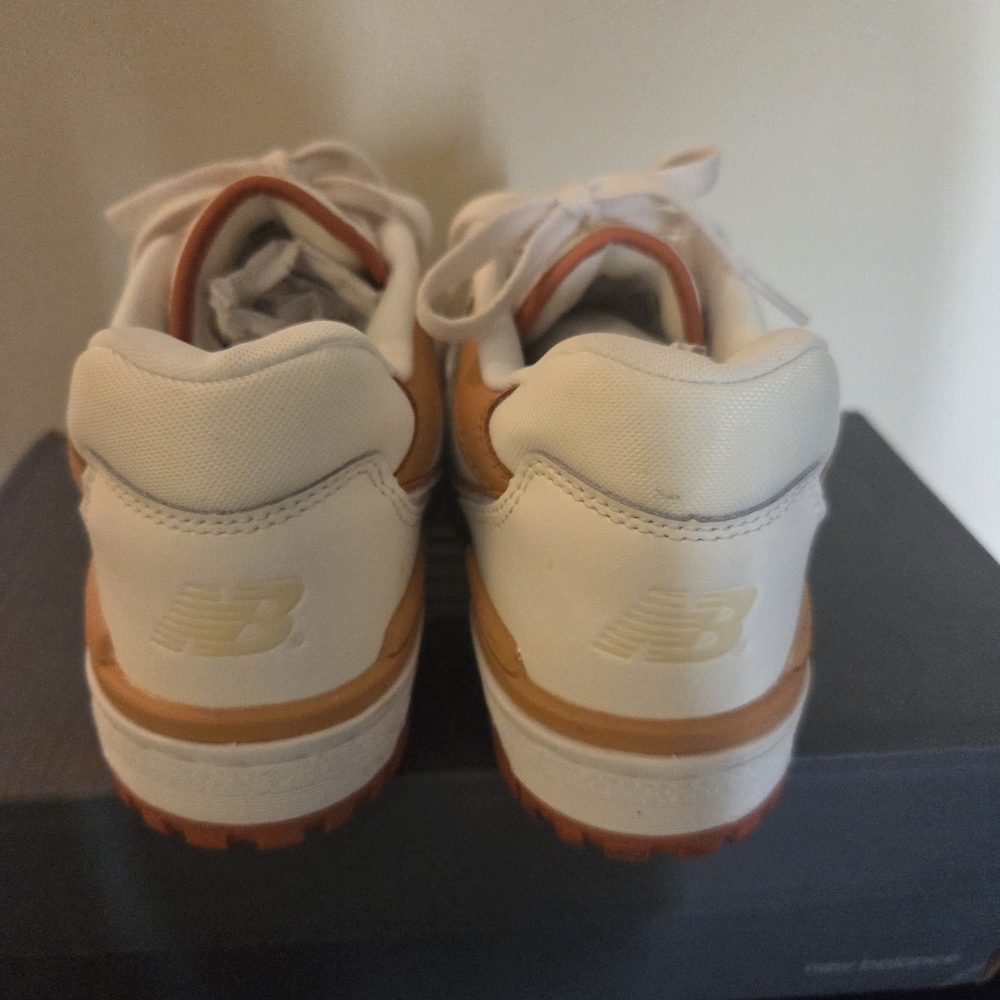 New Balance Off-White and Brown Sneakers. Worn Once! Excellent Pre-owned Cond. - Picture 4 of 5